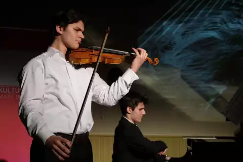 Konzert vom 28.11.21 - Simon Haje und Leonard Toschev