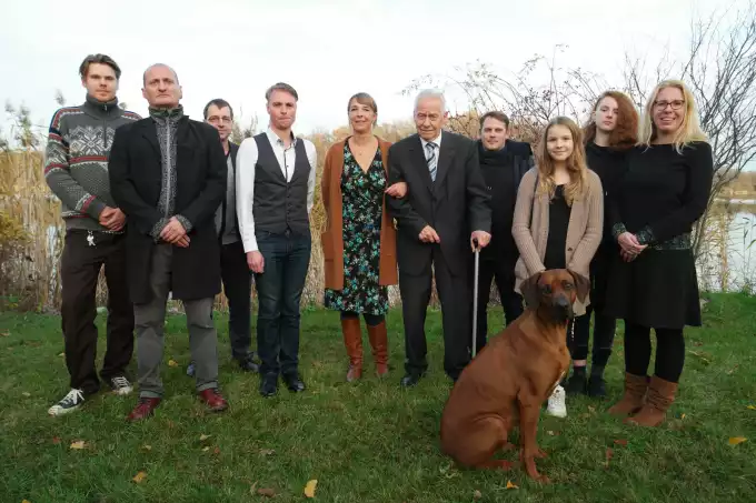 Gruppenfoto des Team-Meetings